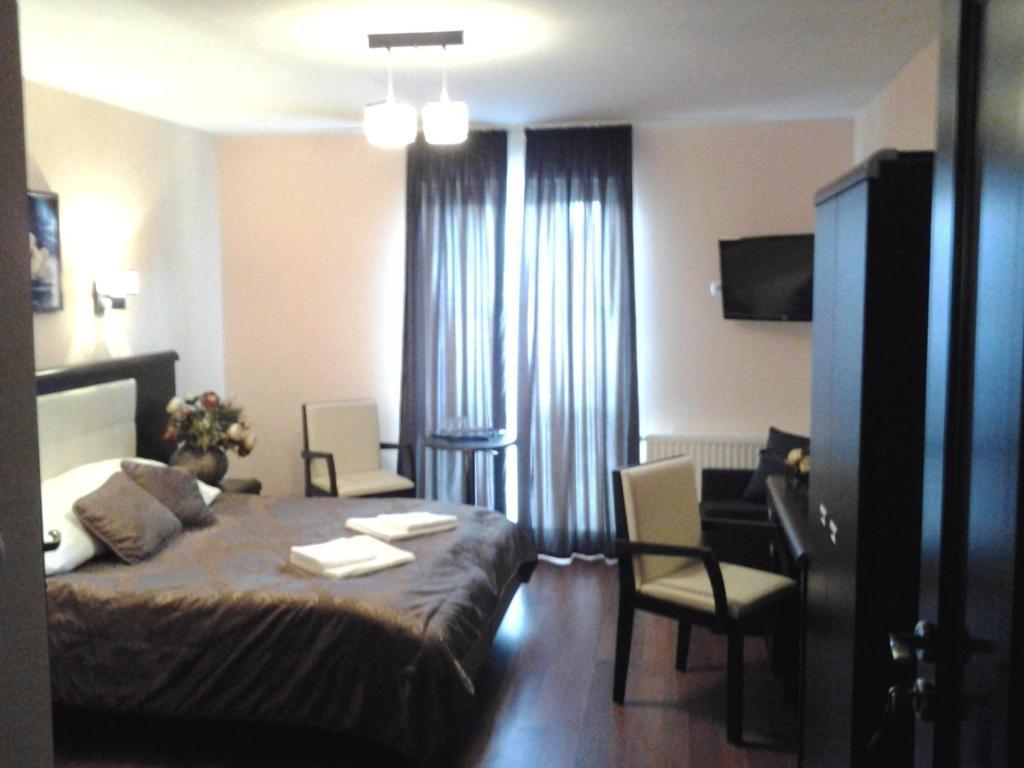 Hotel Skarpa Sejny Bagian luar foto