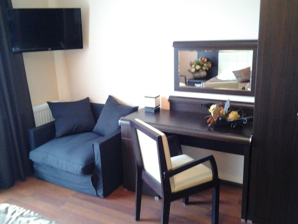 Hotel Skarpa Sejny Ruang foto