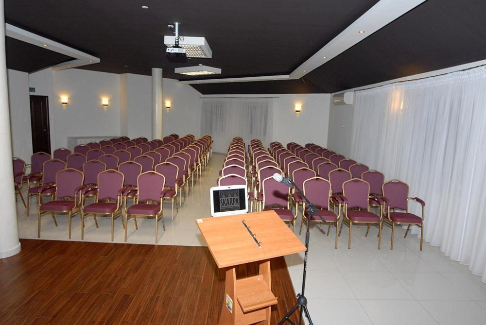 Hotel Skarpa Sejny Bagian luar foto