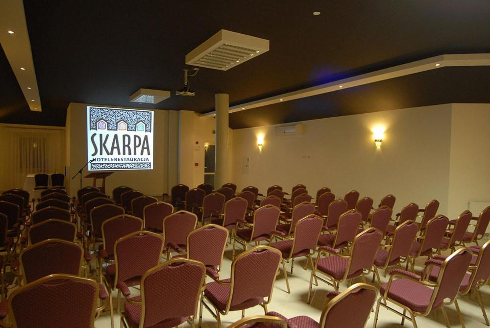 Hotel Skarpa Sejny Bagian luar foto