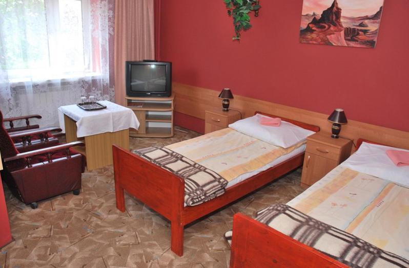 Hotel Skarpa Sejny Ruang foto